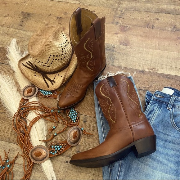 JUSTIN Cowboy Boots, Leather Western Coastal Cowgirl - Picture 2 of 11